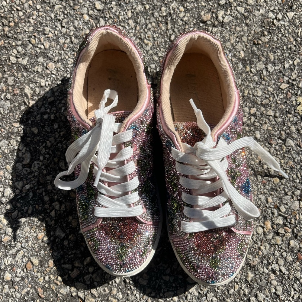 Betsey Johnson Sidny Rhinestone Sneakers size 4